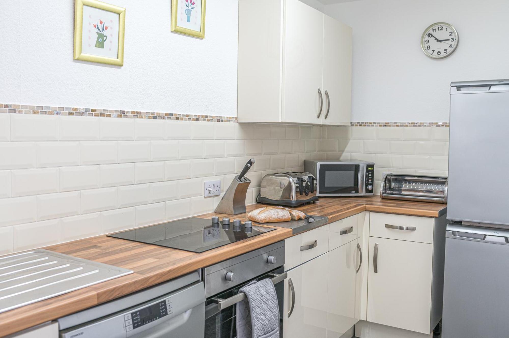 Two Minute Walk From The World Of Beatrix Potter, With Parking Apartment Bowness-on-Windermere