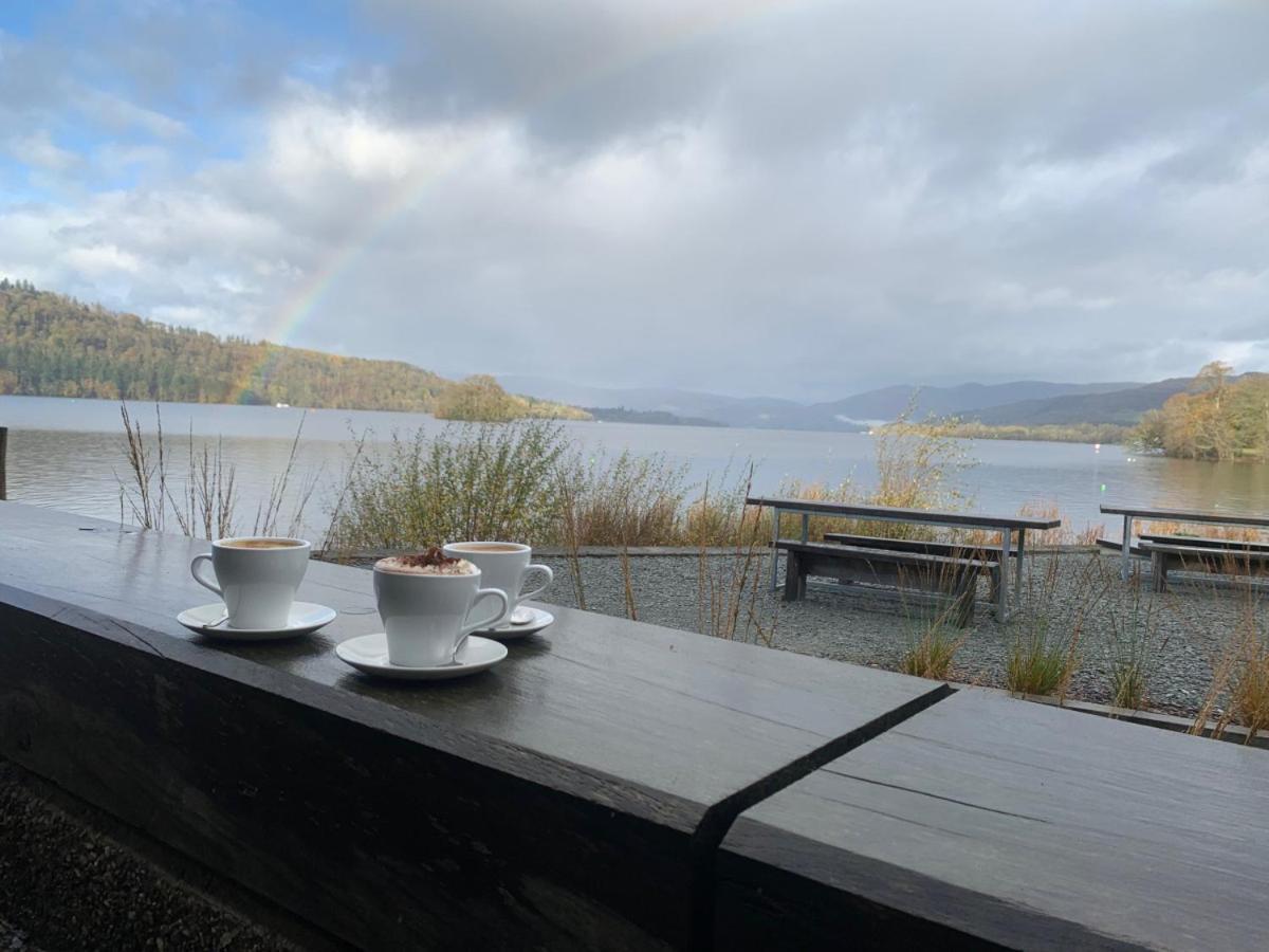 Two Minute Walk From The World Of Beatrix Potter, With Parking Apartment Bowness-on-Windermere